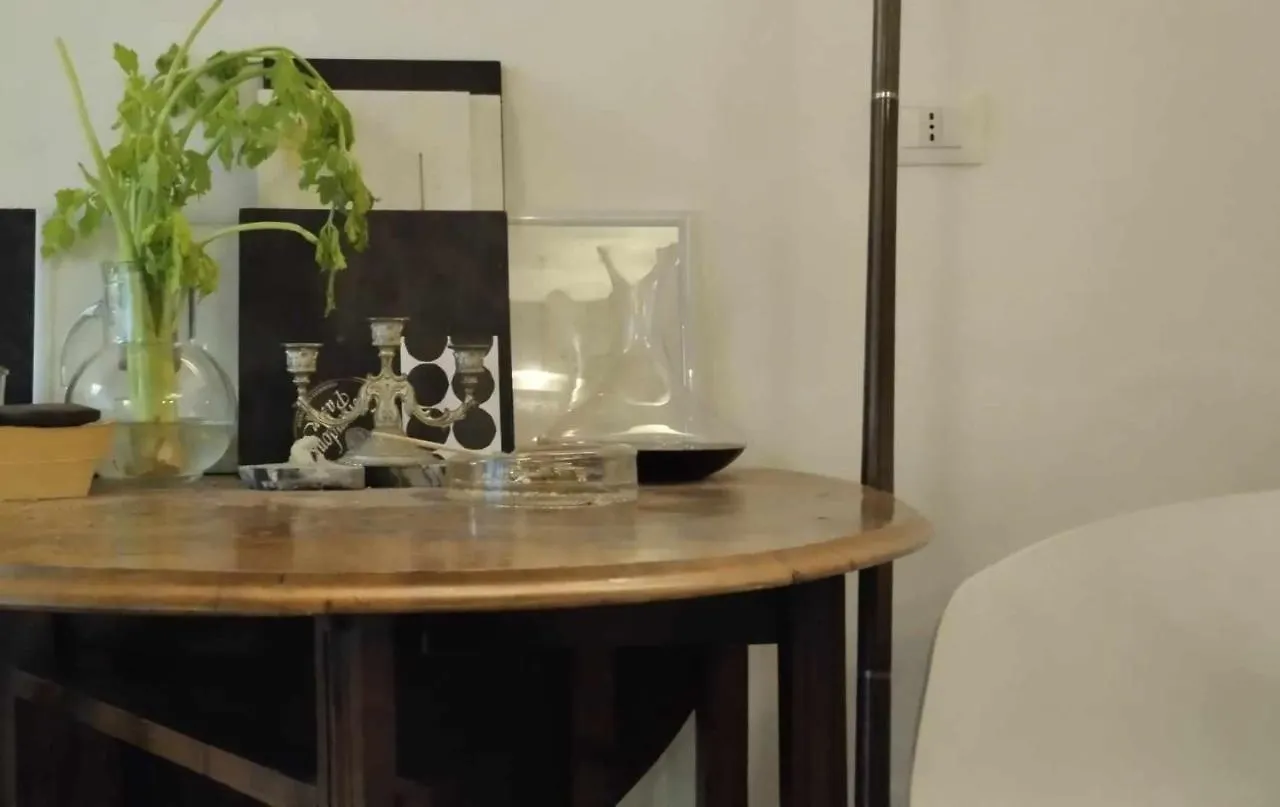 Bucrani Studio. Piccolo Loft Nel Centro Storico Di Palermo