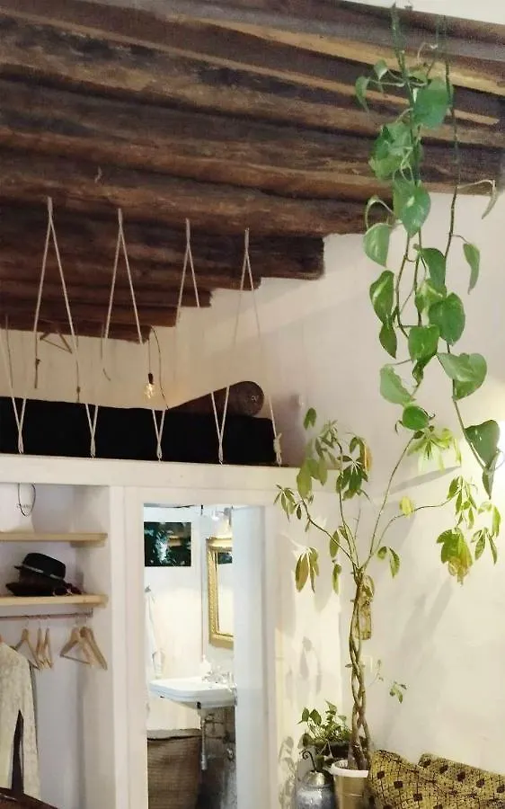Bucrani Studio. Piccolo Loft Nel Centro Storico Di Palermo